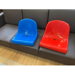 Кресла пластиковые для стадиона 30 шт (триколор)